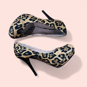 Olsenboye Leopard Animal Print Platform High Heels Shoes Size 8.5